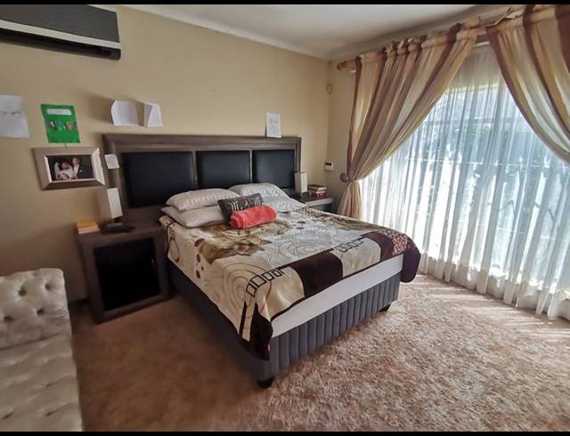 4 BEDROOM HOUSE FOR SALE IN VANDERBIJLPARK SE 3